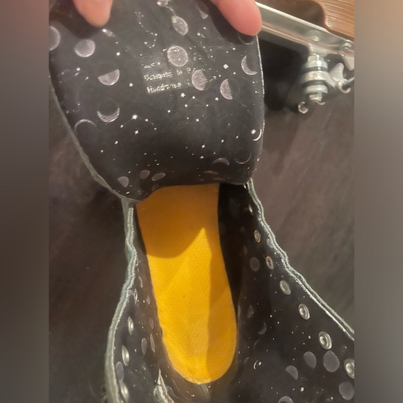 Emerald Moonlights - Picture 5 of 6